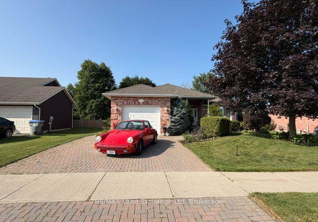 740-scott-street-w-north-perth-ontario-x13585040