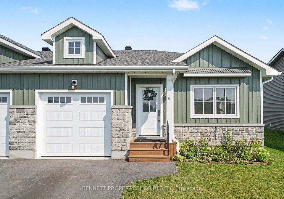 8-rotterdam-way-south-dundas-ontario-x13585142