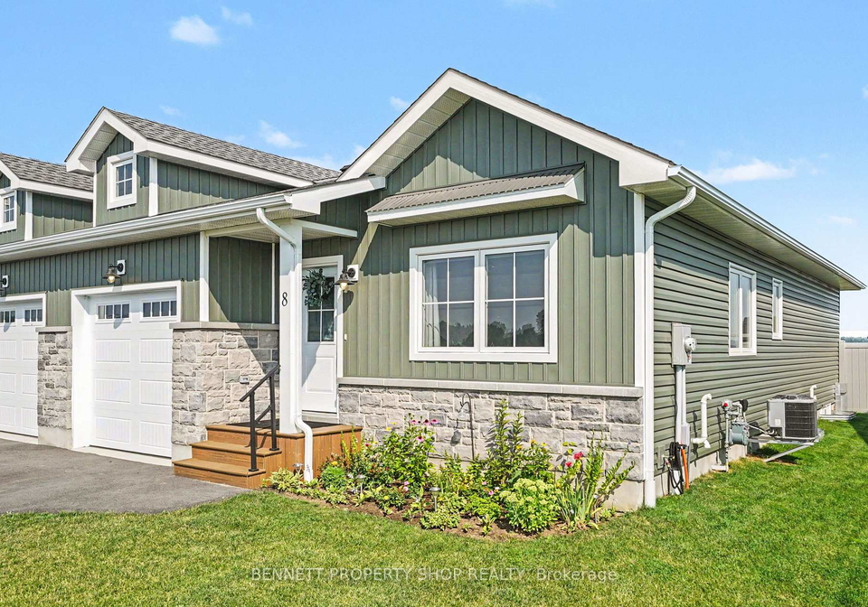 8-rotterdam-way-south-dundas-ontario-x13585142