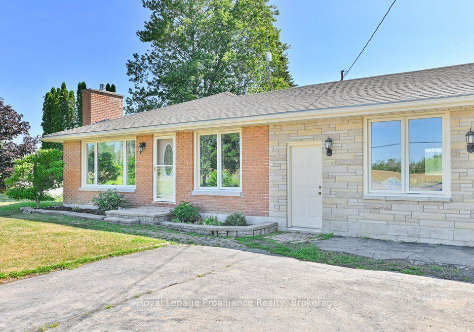 620-shannonville-road-tyendinaga-ontario-x13585188
