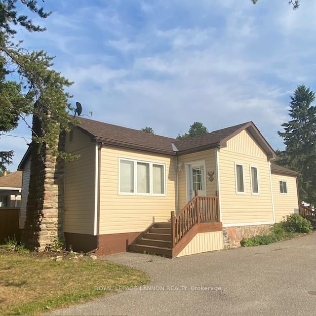 305-mckenzie-avenue-e-greenstone-ontario-x13585222