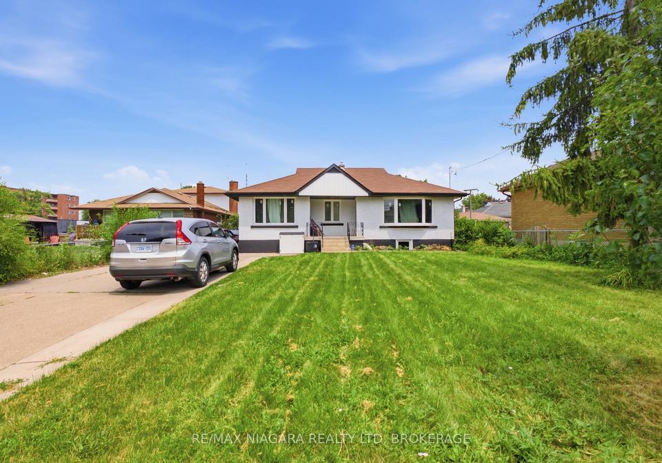 250-grantham-avenue-st-catharines-ontario-x13585256