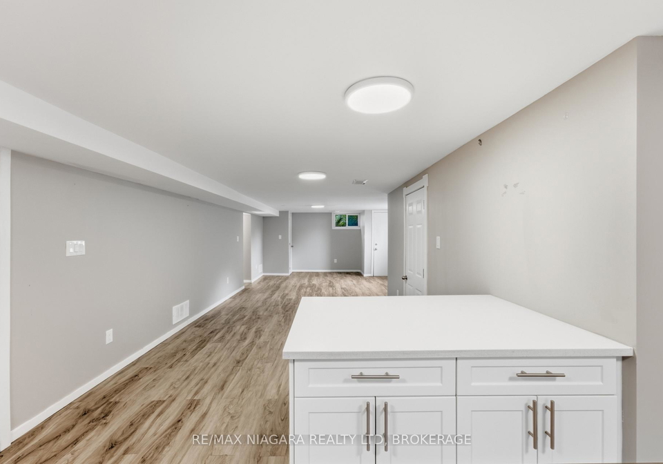 250-grantham-avenue-st-catharines-ontario-x13585256