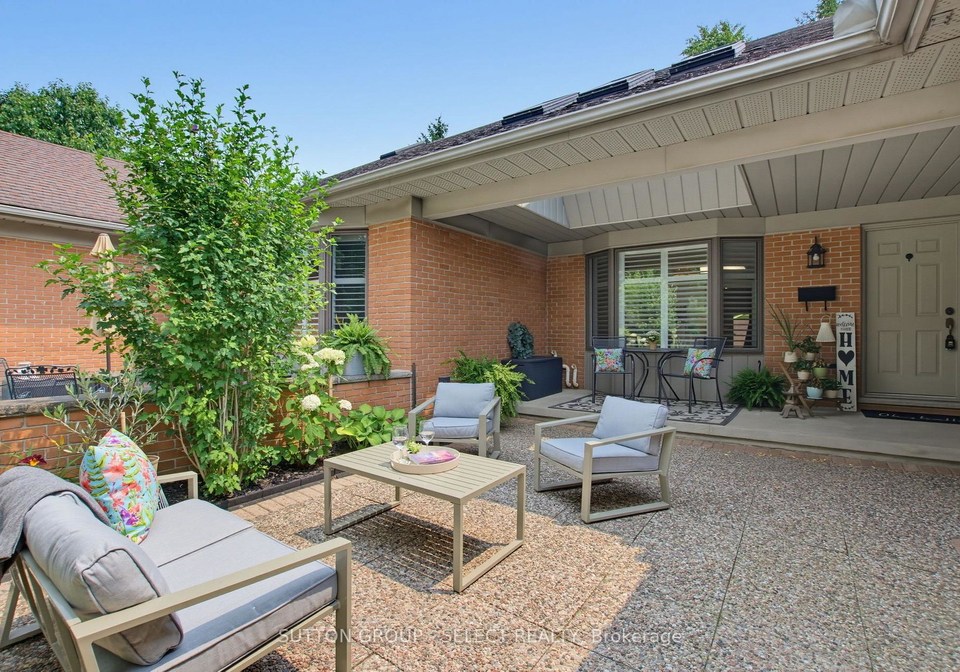 40-quinella-drive-london-south-ontario-x13585336
