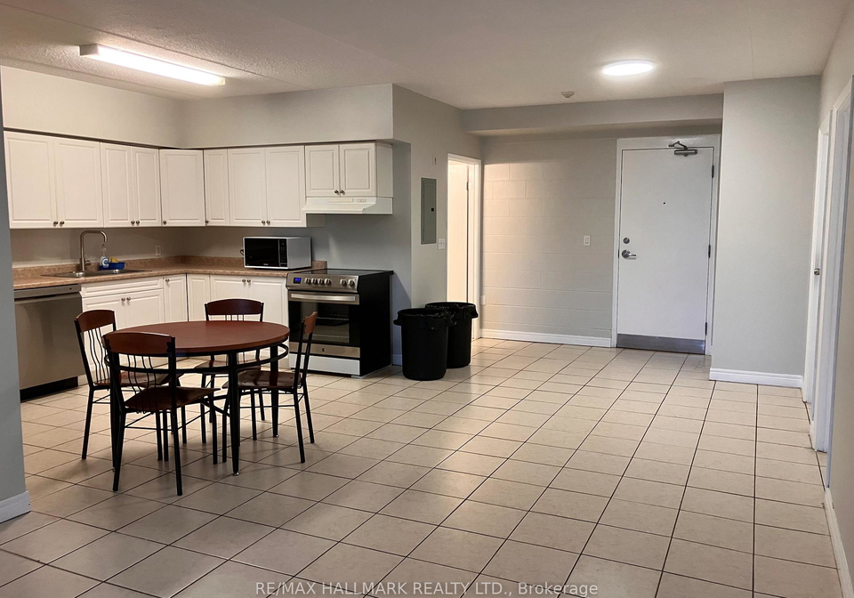 271-lester-street-waterloo-ontario-x13585568