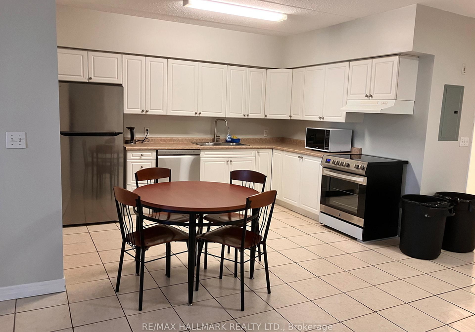 271-lester-street-waterloo-ontario-x13585568