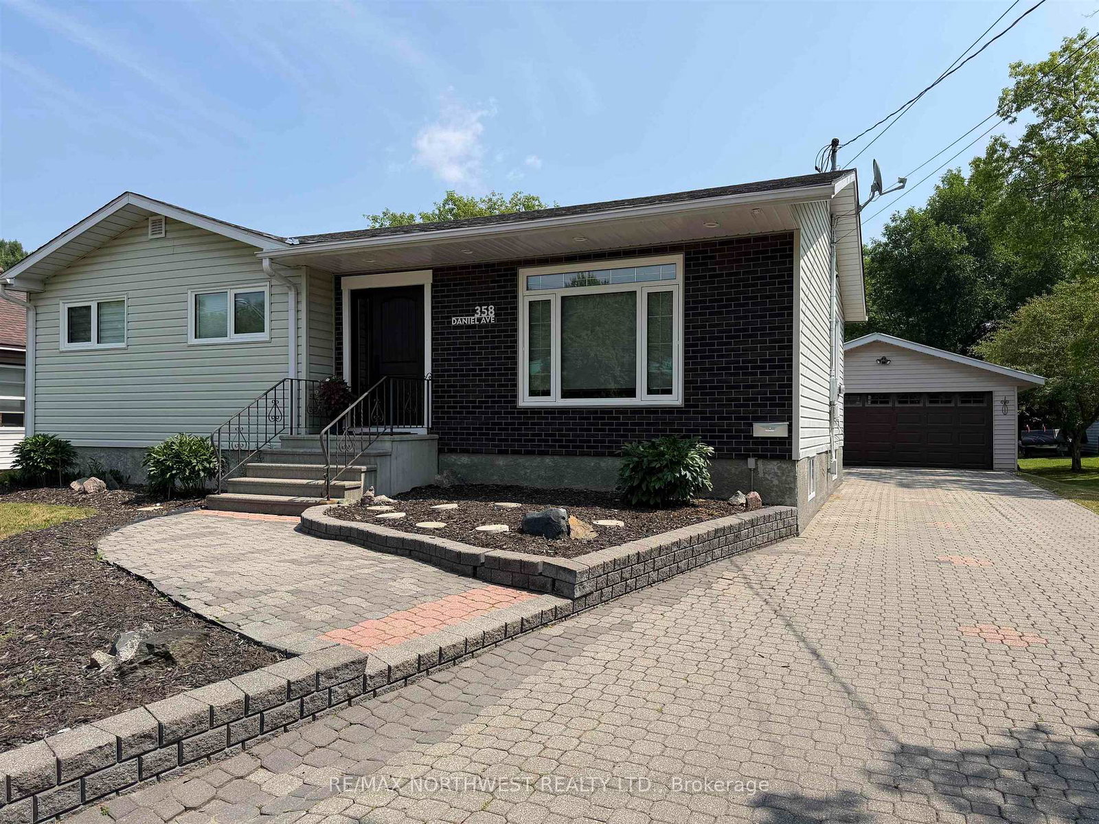 358-daniel-avenue-fort-frances-ontario-x13585666