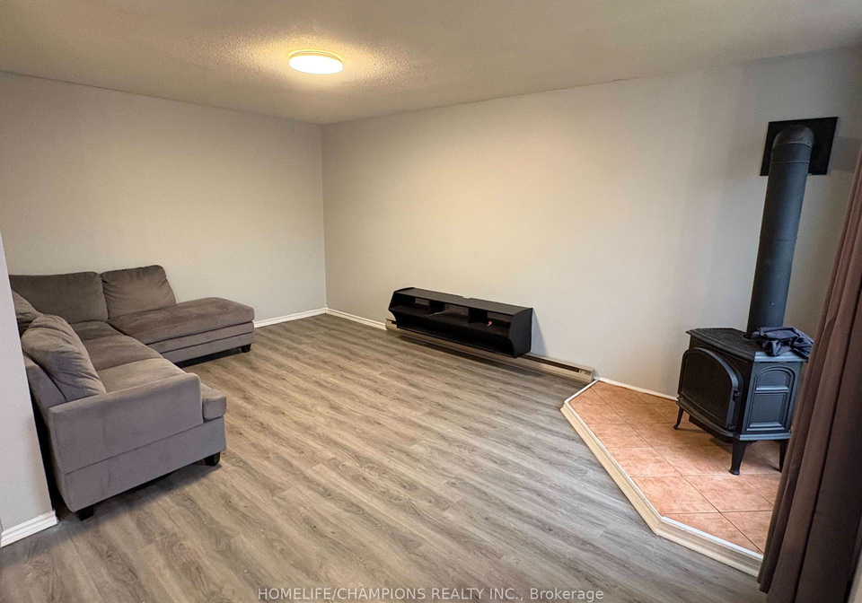 60-elmsdale-drive-kitchener-ontario-x13585720