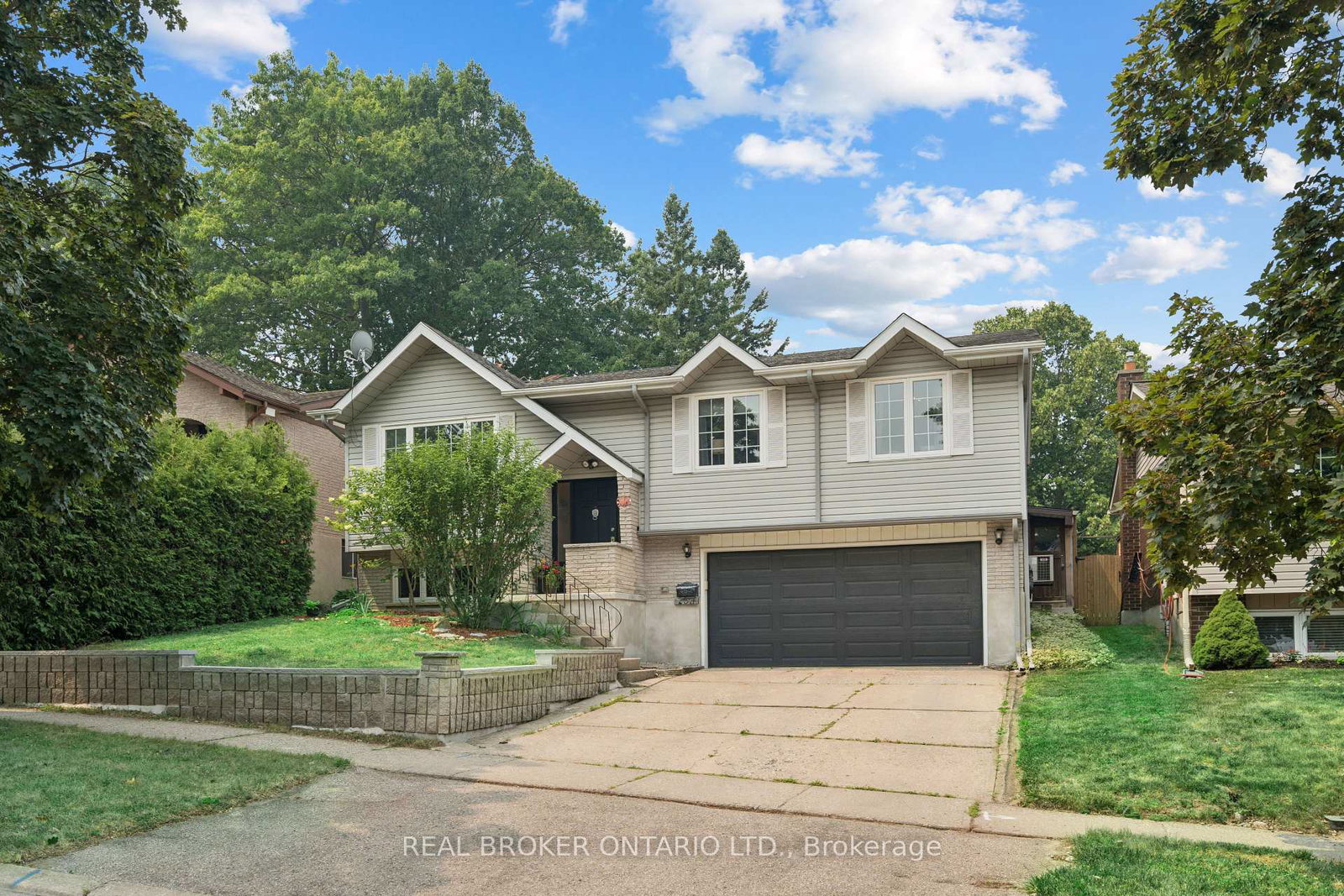 254-southwood-drive-kitchener-ontario-x13585850