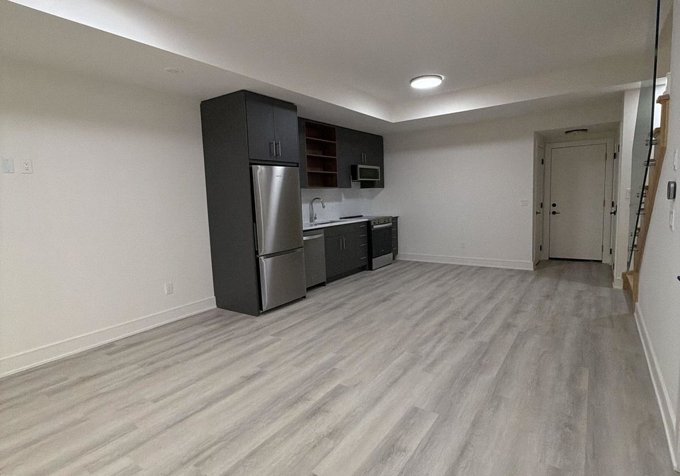 133-everett-common-st-catharines-ontario-x13585874