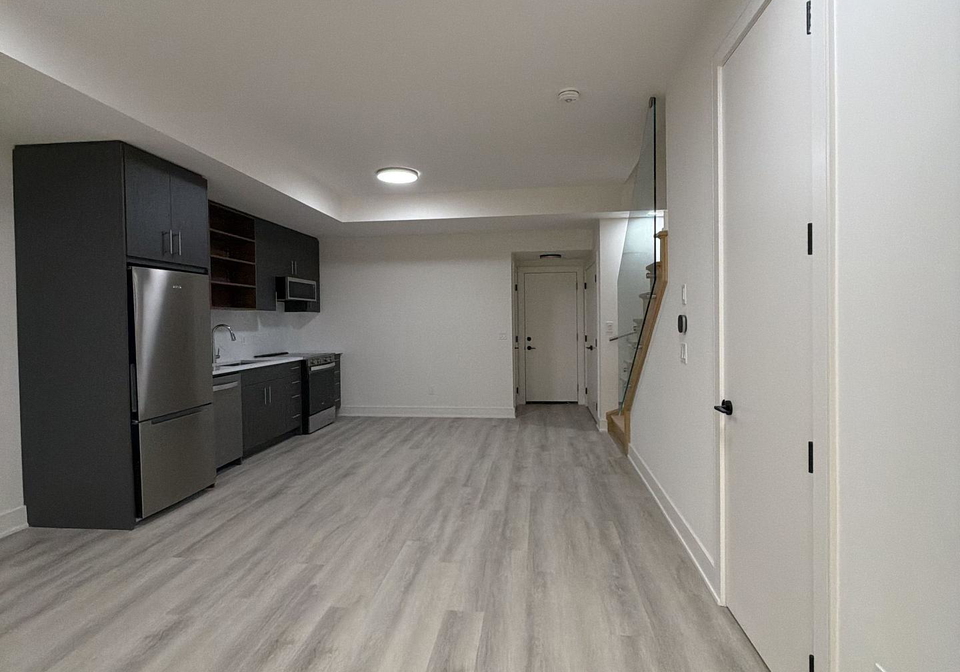 133-everett-common-st-catharines-ontario-x13585874