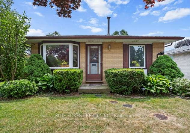 27-villeneuve-crescent-london-east-ontario-x13585882