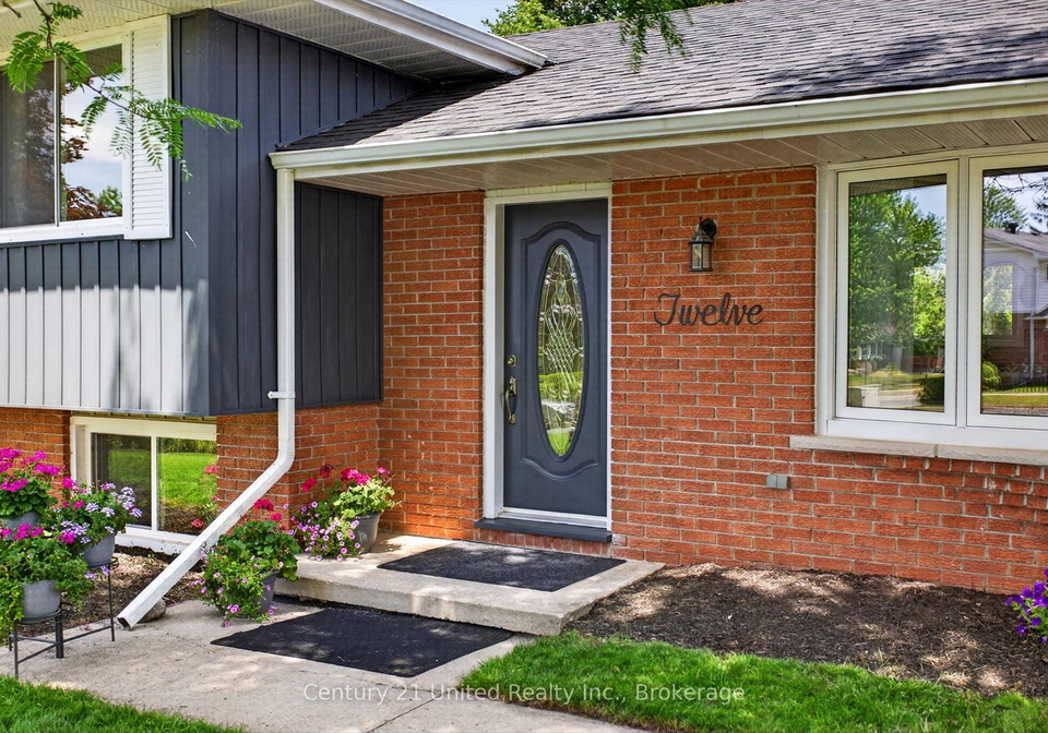 12-stewart-drive-selwyn-ontario-x13586032