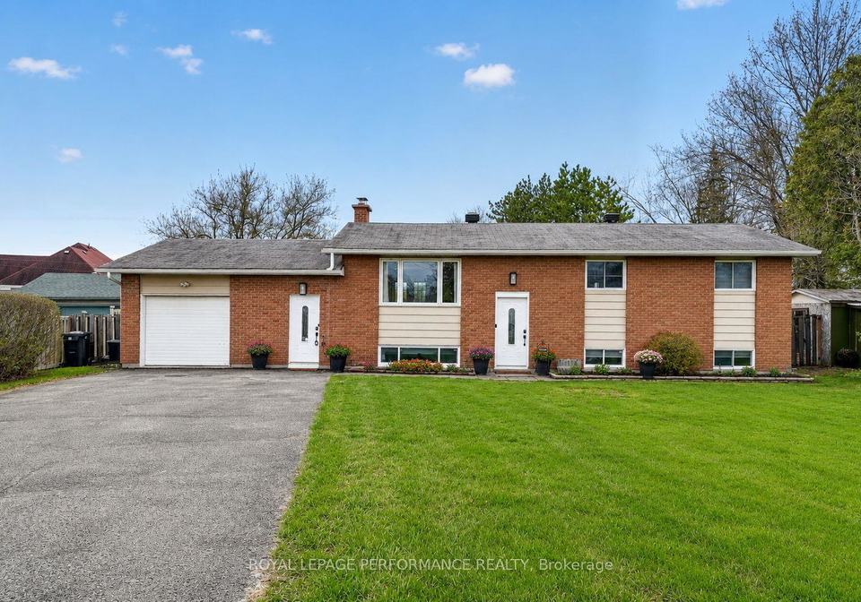 17406-county-18-road-south-stormont-ontario-x13586134