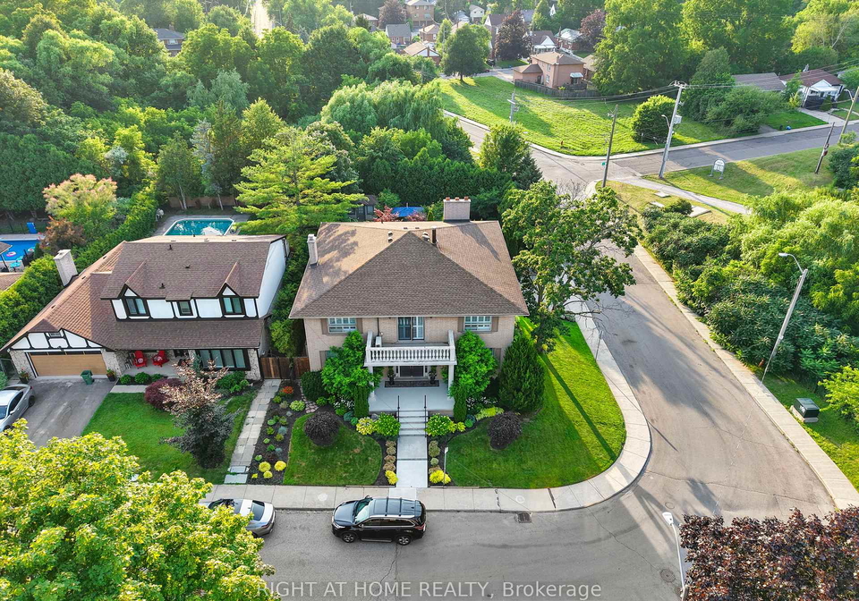 14-delbrook-court-hamilton-ontario-x13586266