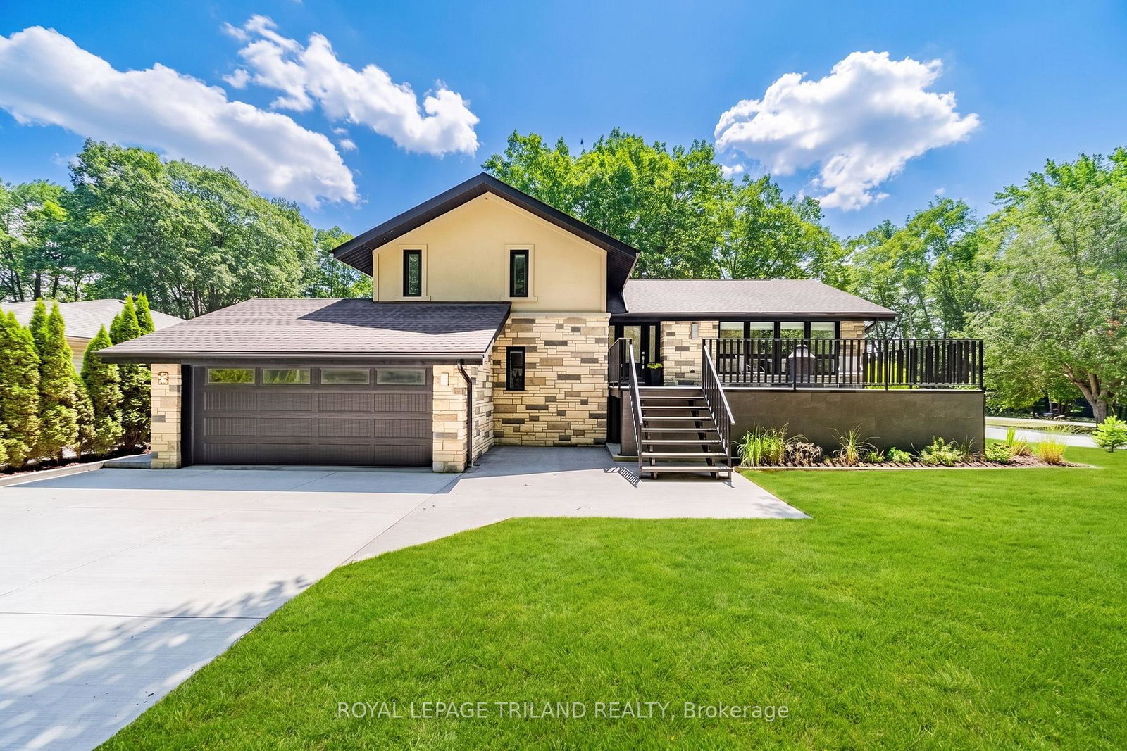 9653-joanne-avenue-lambton-shores-ontario-x13586268