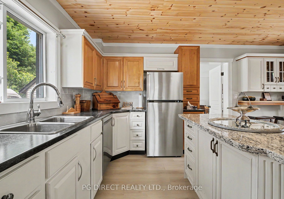 160-centre-street-burks-falls-ontario-x13586458