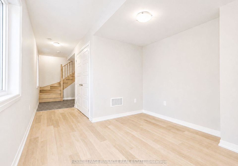 52-norwich-crescent-haldimand-ontario-x13586578
