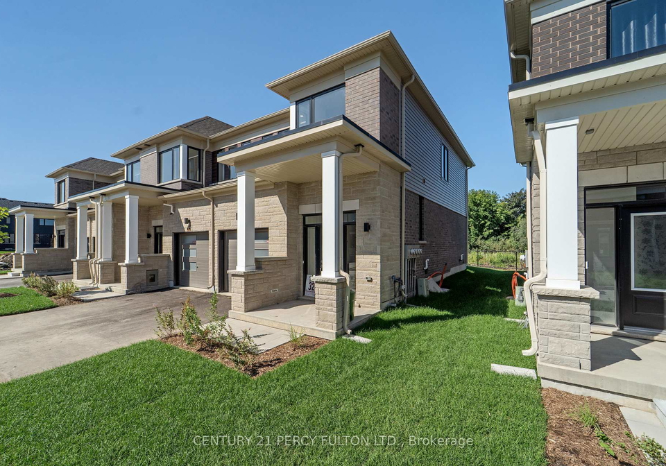 39-watts-mews-kawartha-lakes-ontario-x13586724
