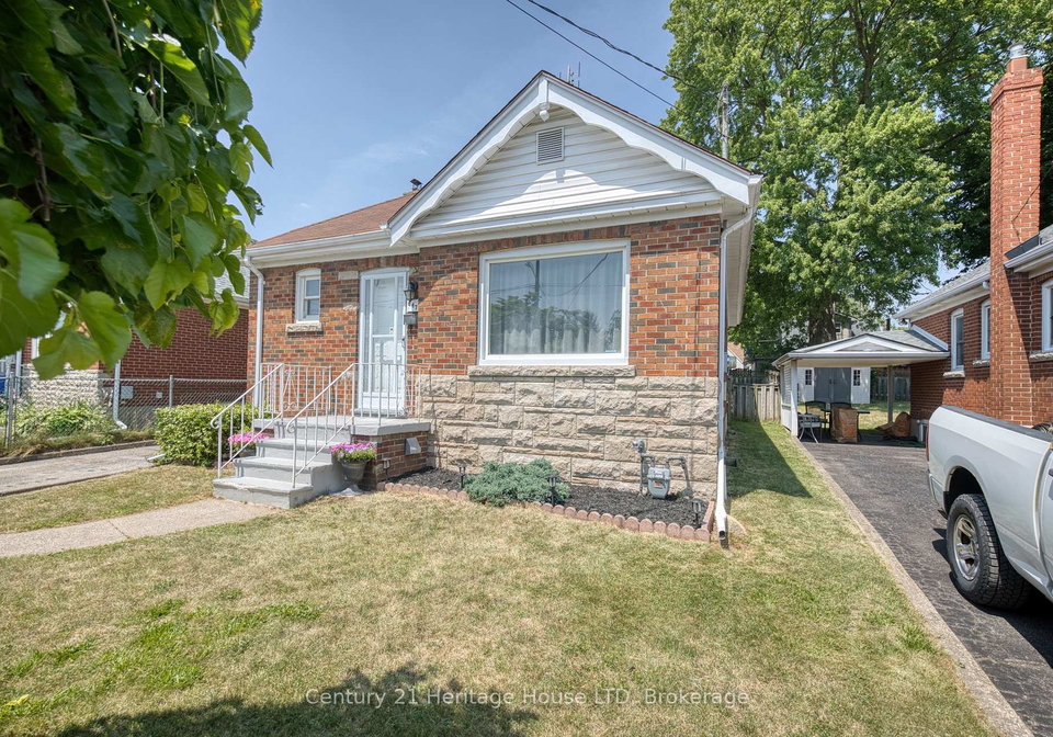 6477-barker-street-niagara-falls-ontario-x13586964