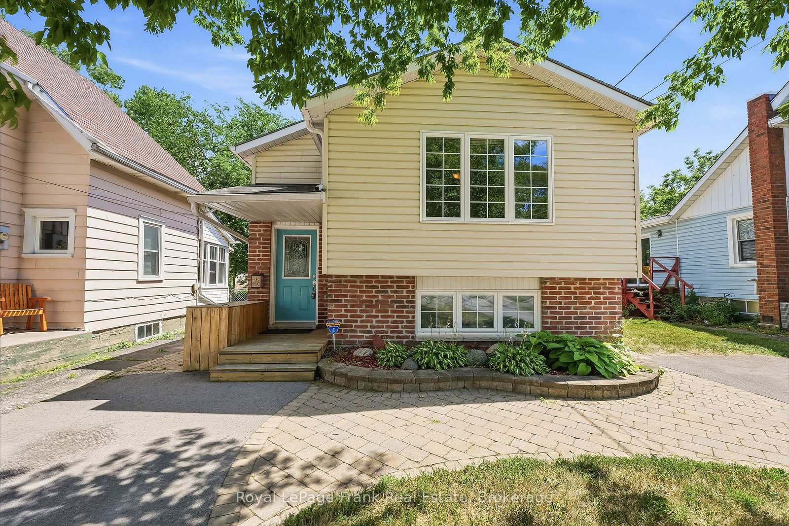 25-barbara-street-quinte-west-ontario-x13587144