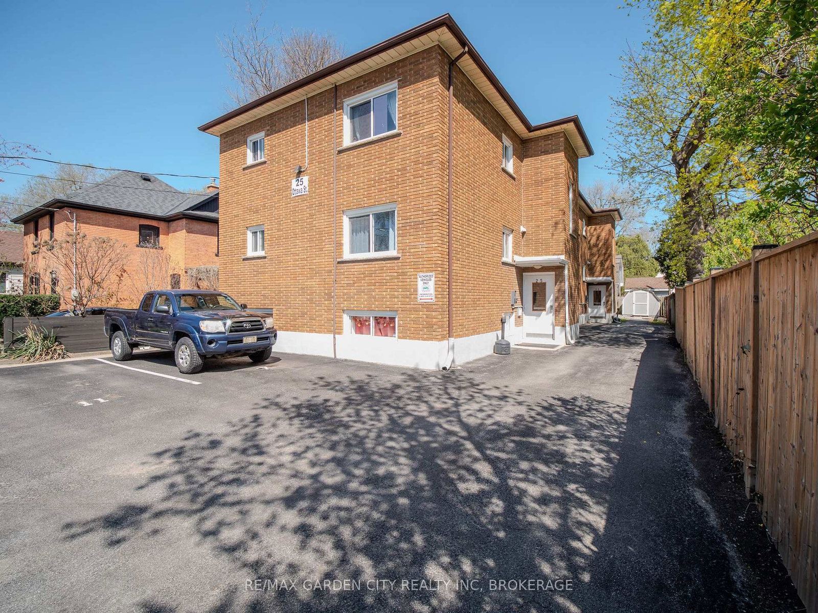 25-ottawa-street-st-catharines-ontario-x13587158