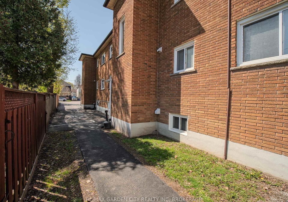 25-ottawa-street-st-catharines-ontario-x13587158