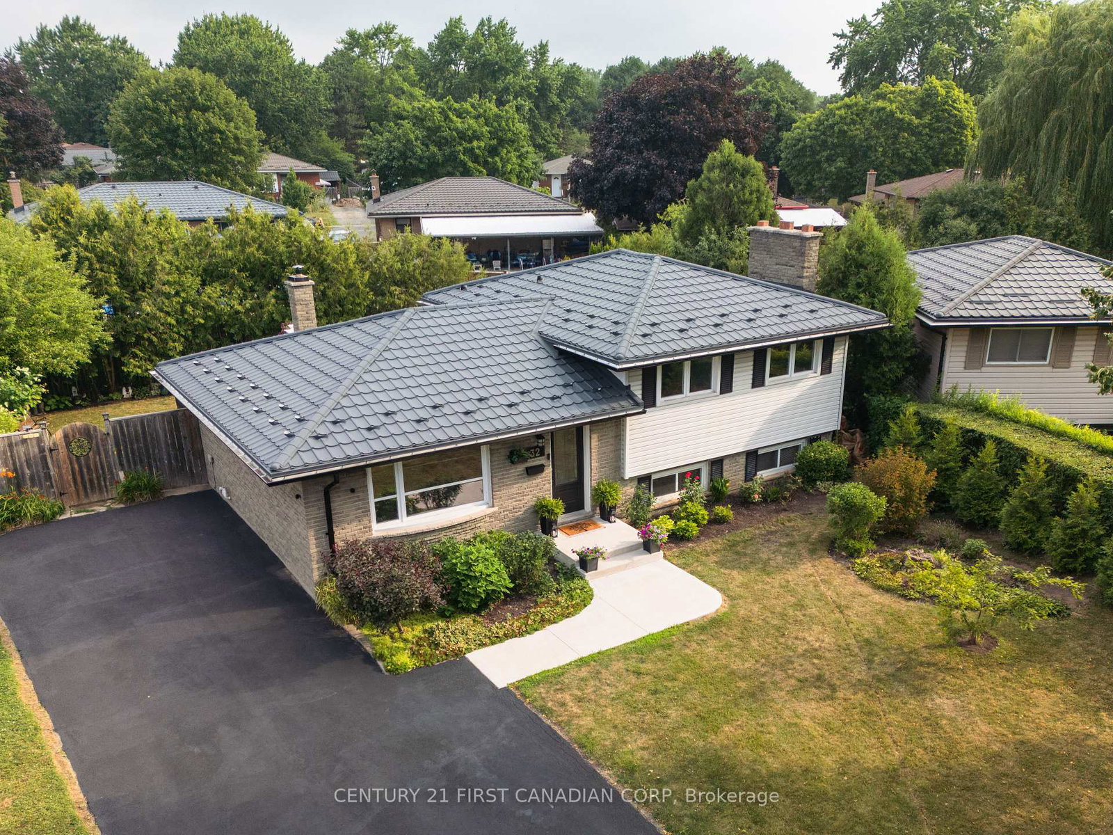 32-mendip-crescent-london-south-ontario-x13587190