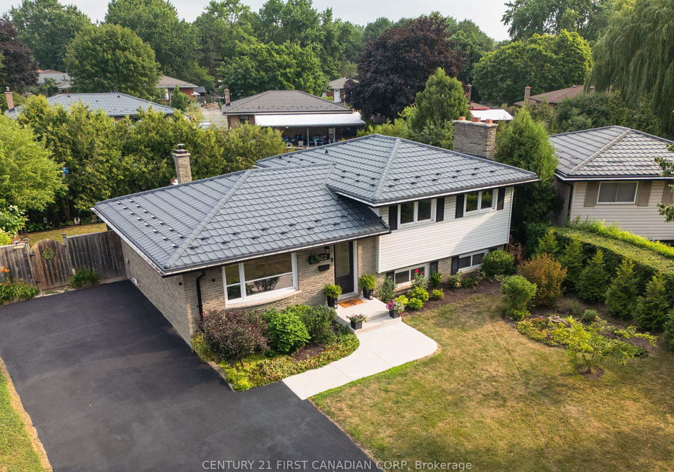 32-mendip-crescent-london-south-ontario-x13587190