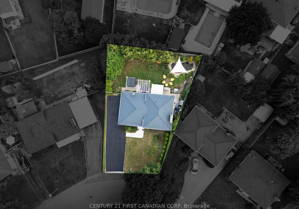 32-mendip-crescent-london-south-ontario-x13587190
