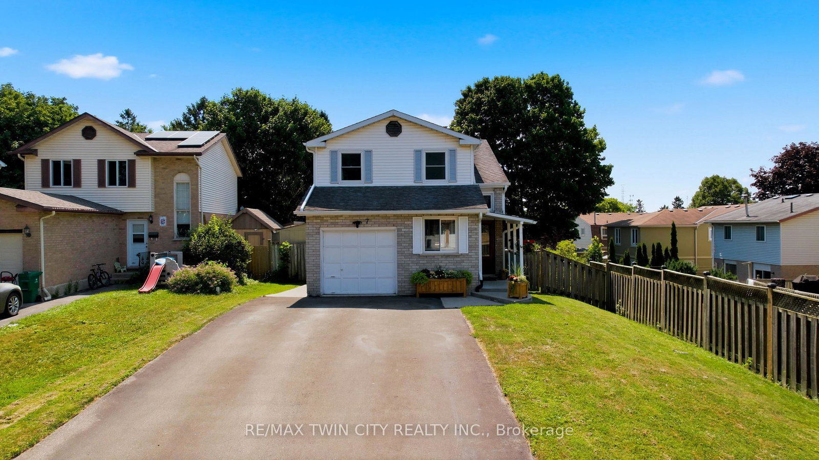 7-glendan-court-cambridge-ontario-x13587352