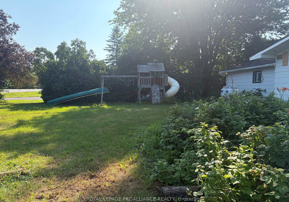 15650-county-43-road-north-stormont-ontario-x13587412