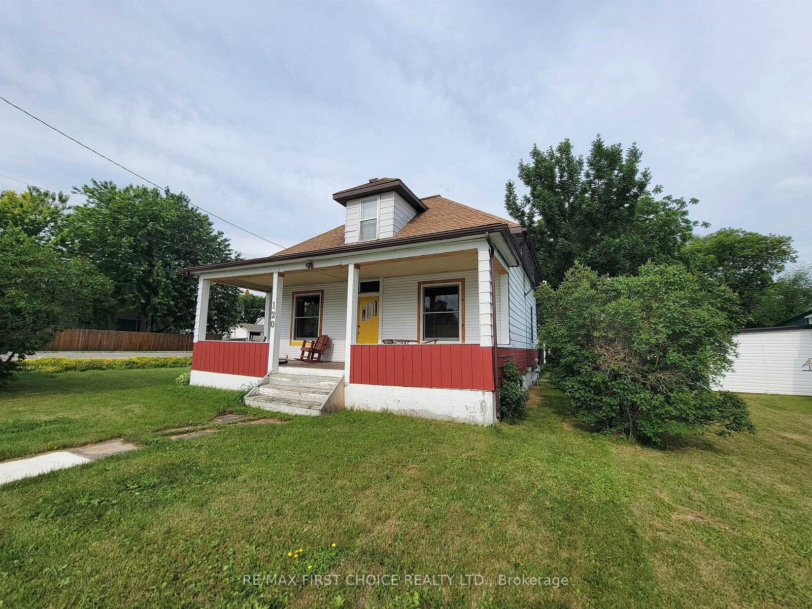 120-third-street-rainy-river-ontario-x13587600