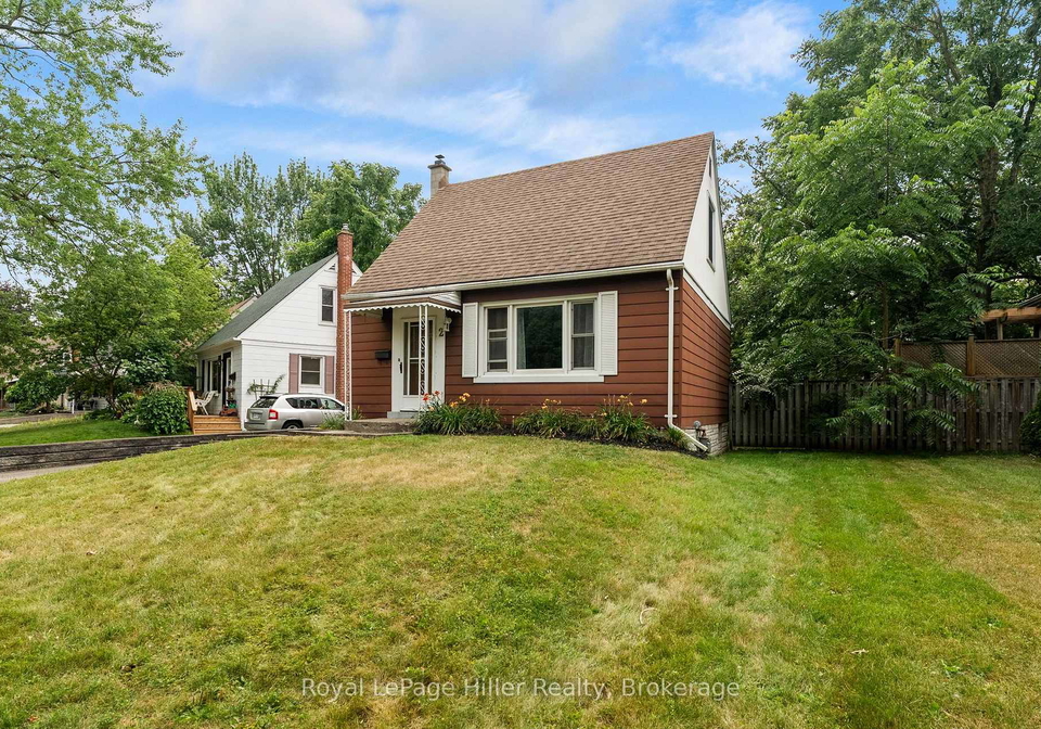 2-somerset-street-stratford-ontario-x13587692