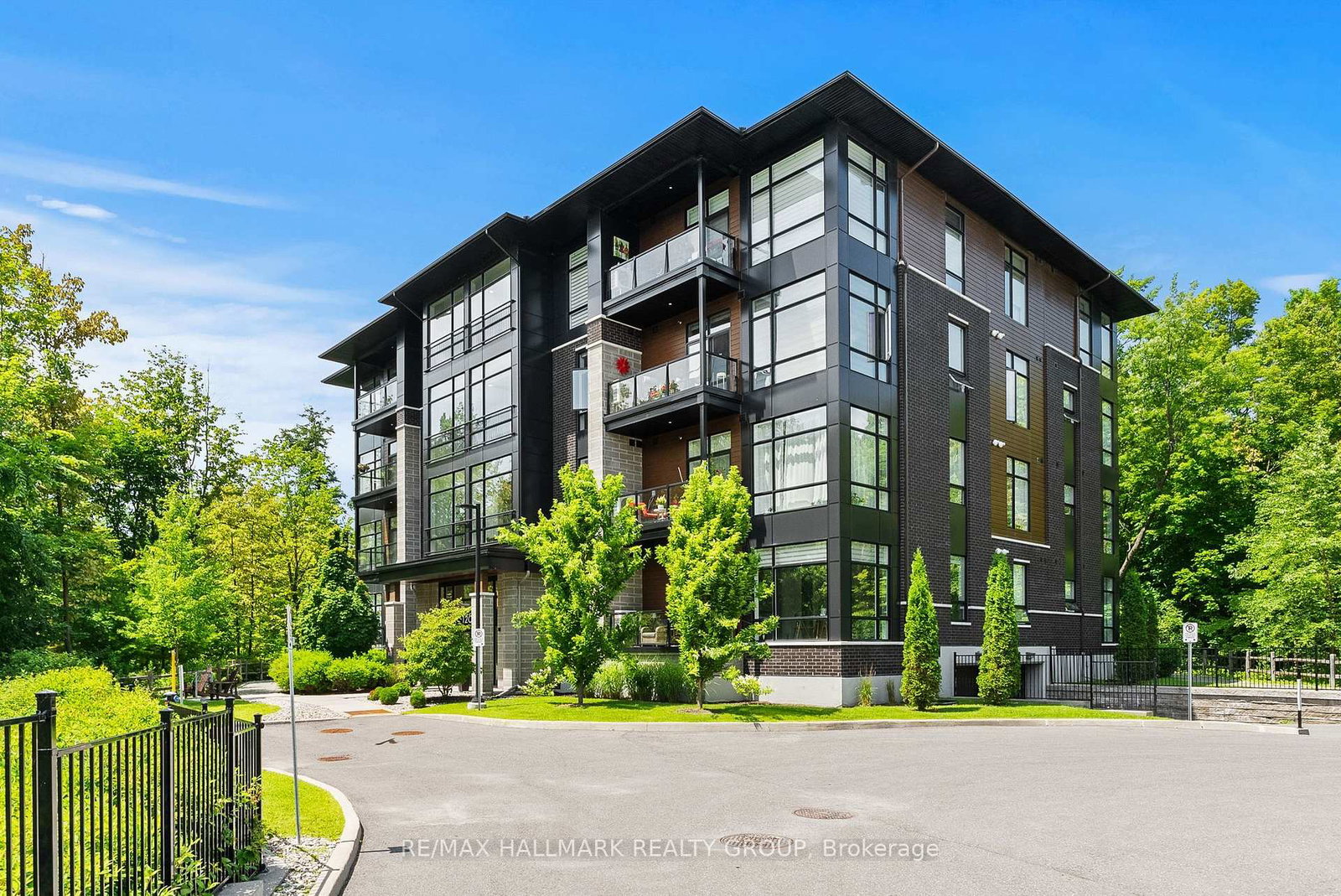 120-cortile-private-ottawa-ontario-x13587772