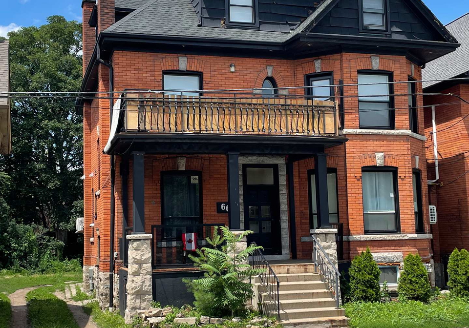 66-wellington-street-s-hamilton-ontario-x13587910