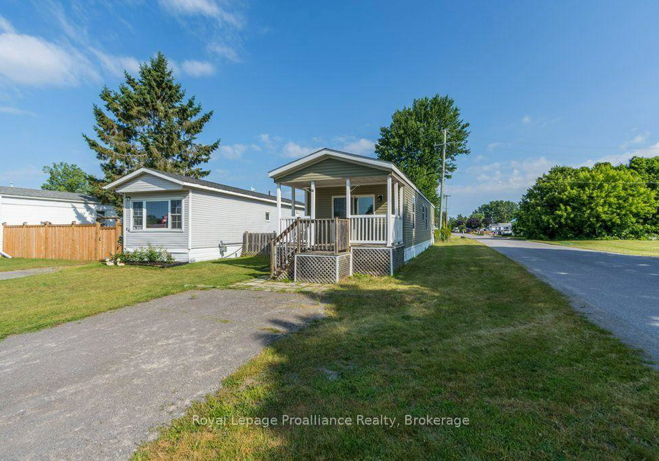 529-old-hwy-2-highway-quinte-west-ontario-x13588252