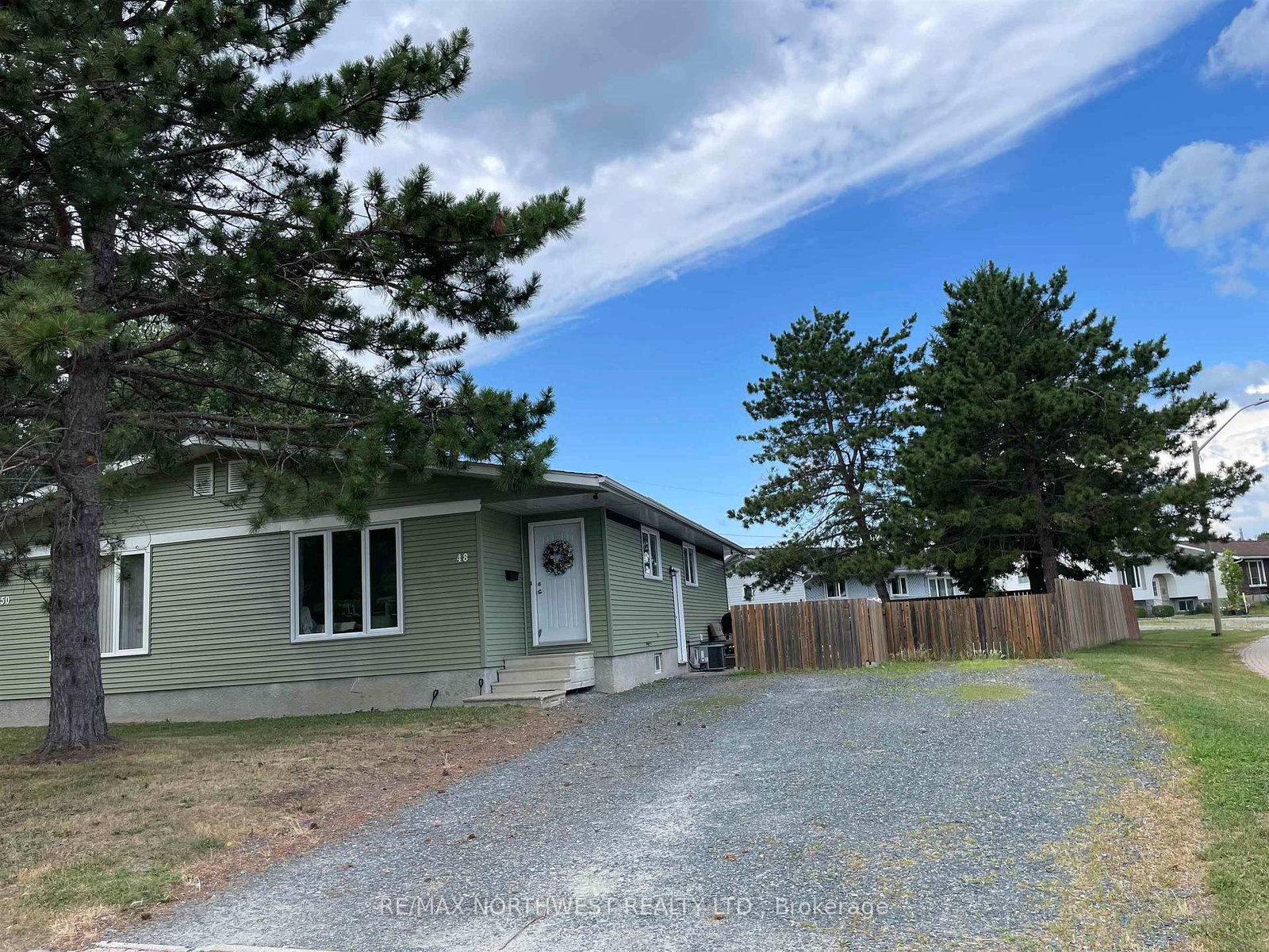 48-thunder-drive-dryden-ontario-x13588258