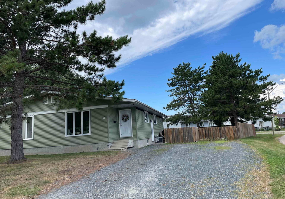 48-thunder-drive-dryden-ontario-x13588258