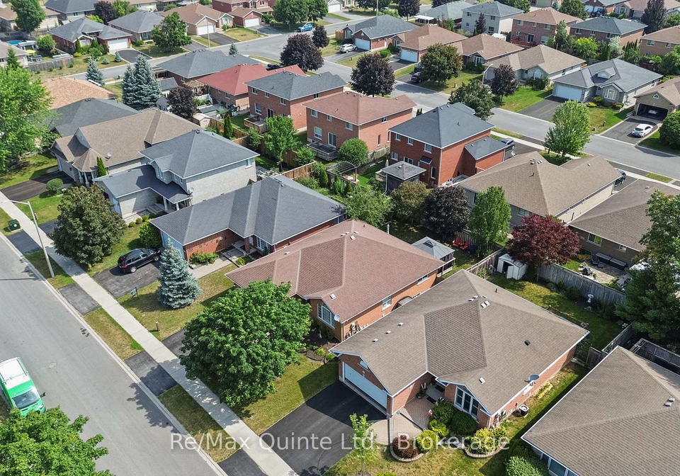 15-spruce-gardens-belleville-ontario-x13588280