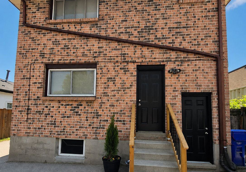 184-simcoe-street-london-east-ontario-x13588454