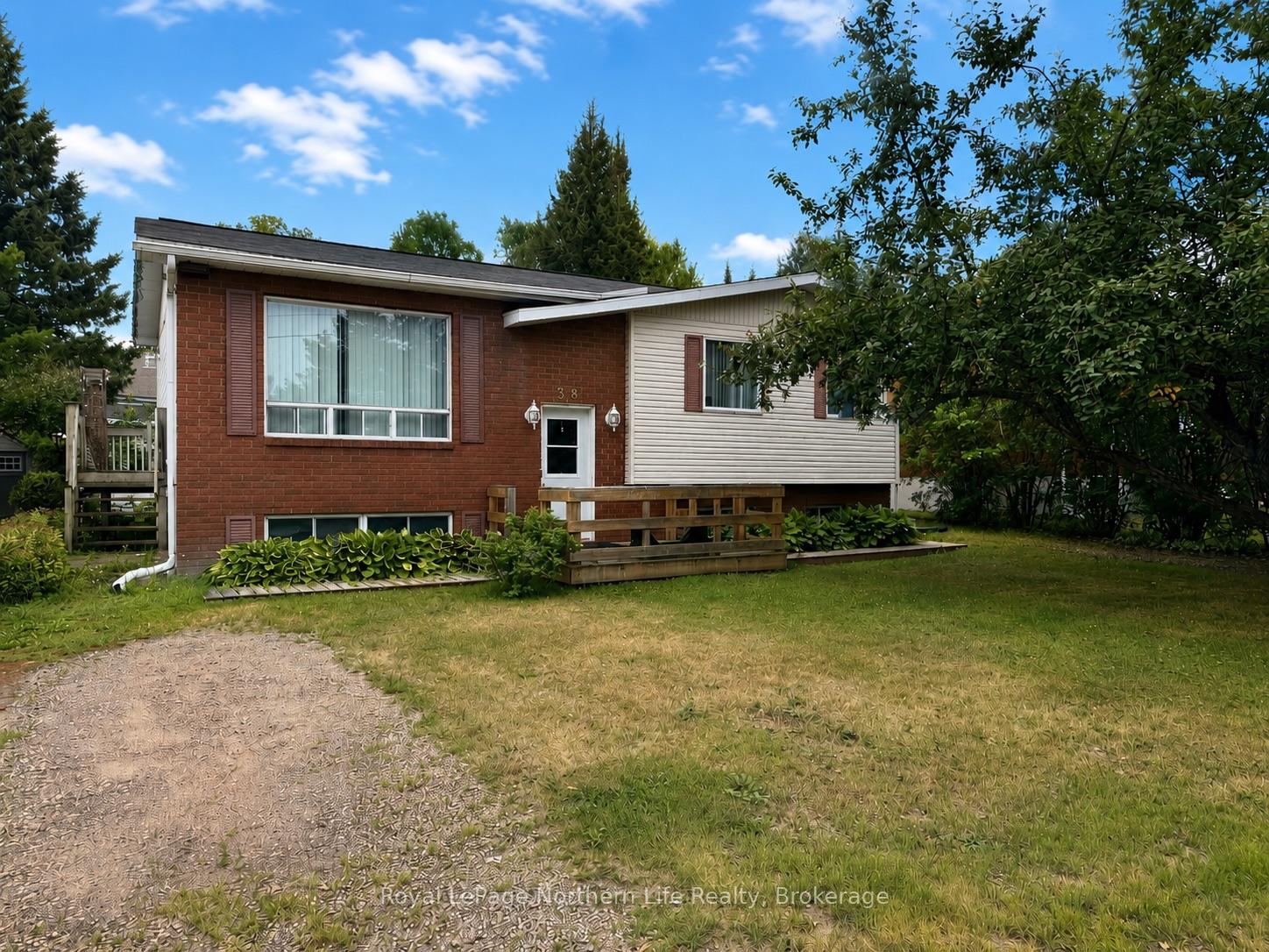 38-big-bend-avenue-powassan-ontario-x13588652