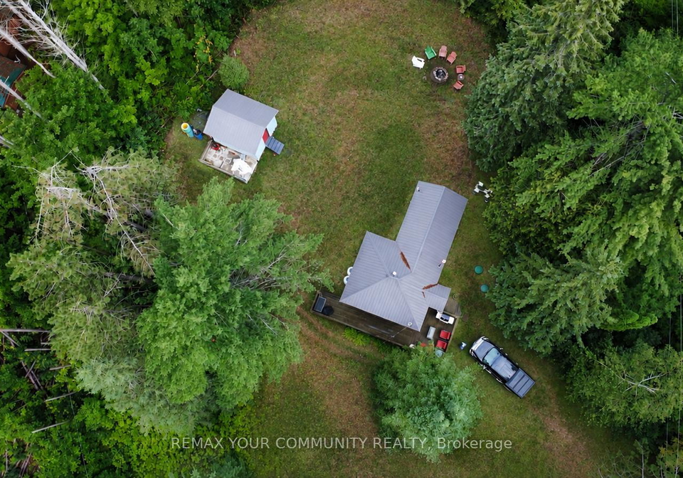 42-fire-route-trent-lakes-ontario-x13588658