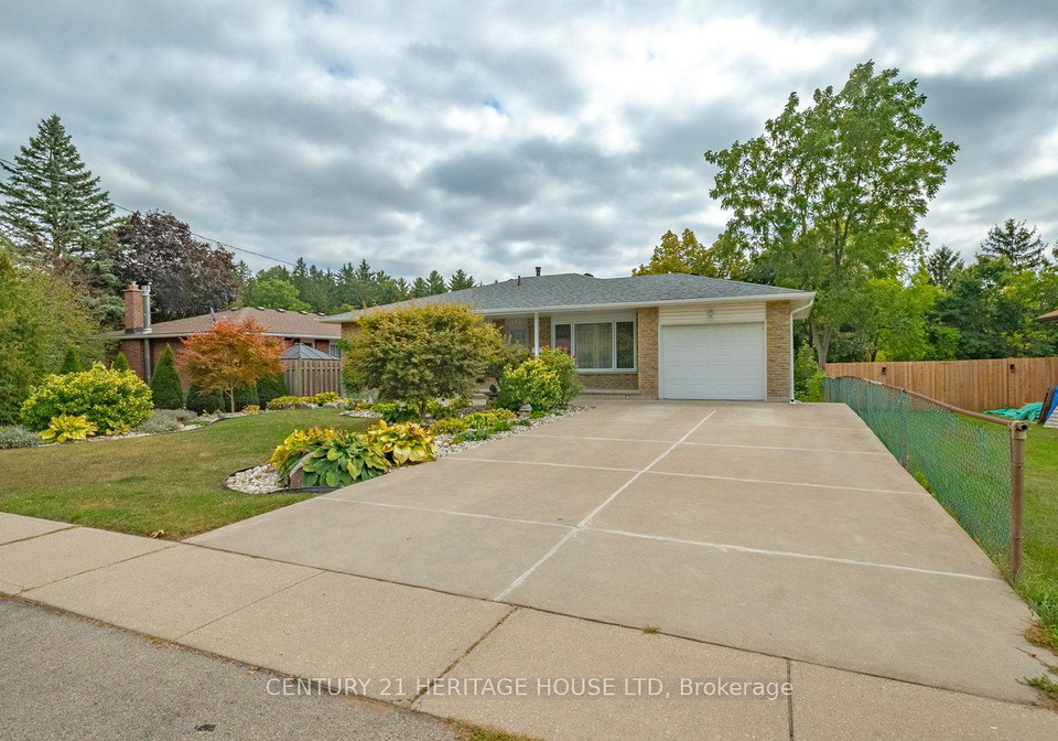 162-victoria-street-norfolk-ontario-x13588854