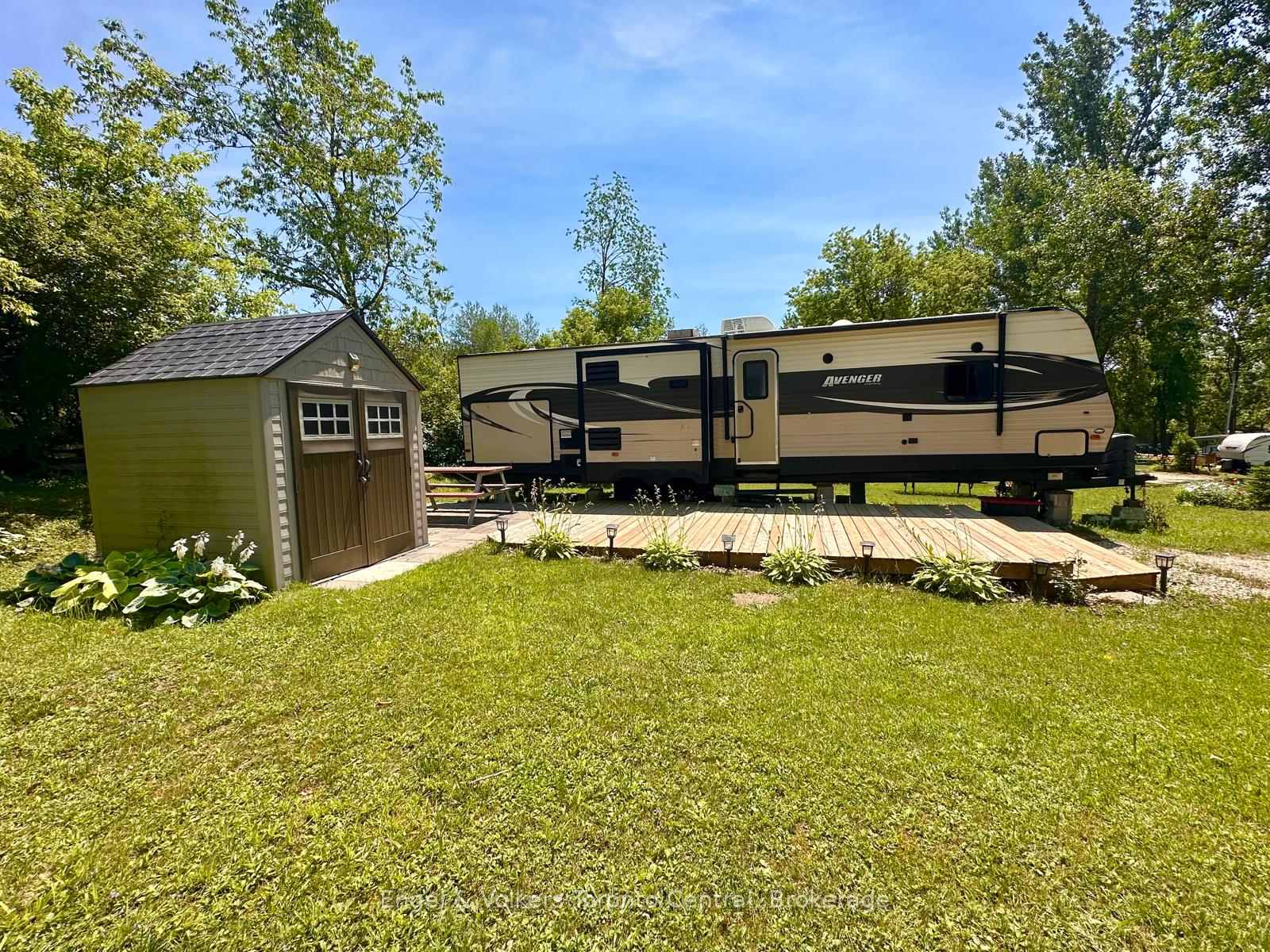7489-sideraod-5-e-wellington-north-ontario-x13588942