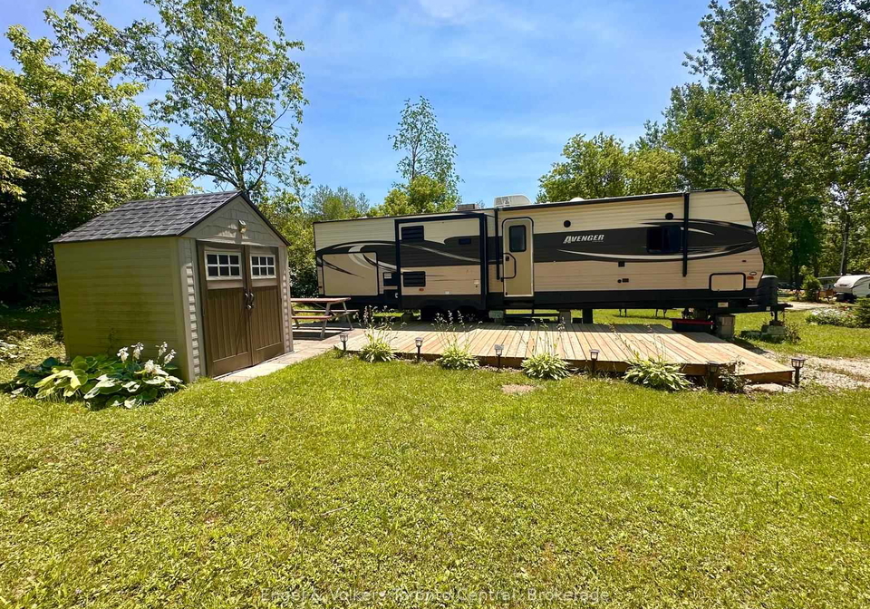 7489-sideraod-5-e-wellington-north-ontario-x13588942