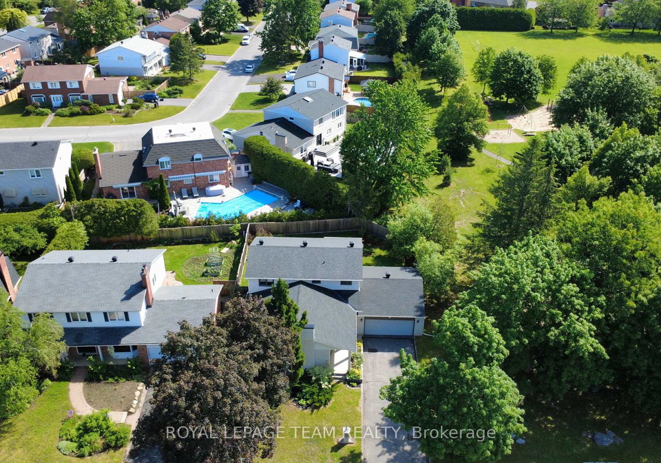 61-amberwood-crescent-ottawa-ontario-x13588958
