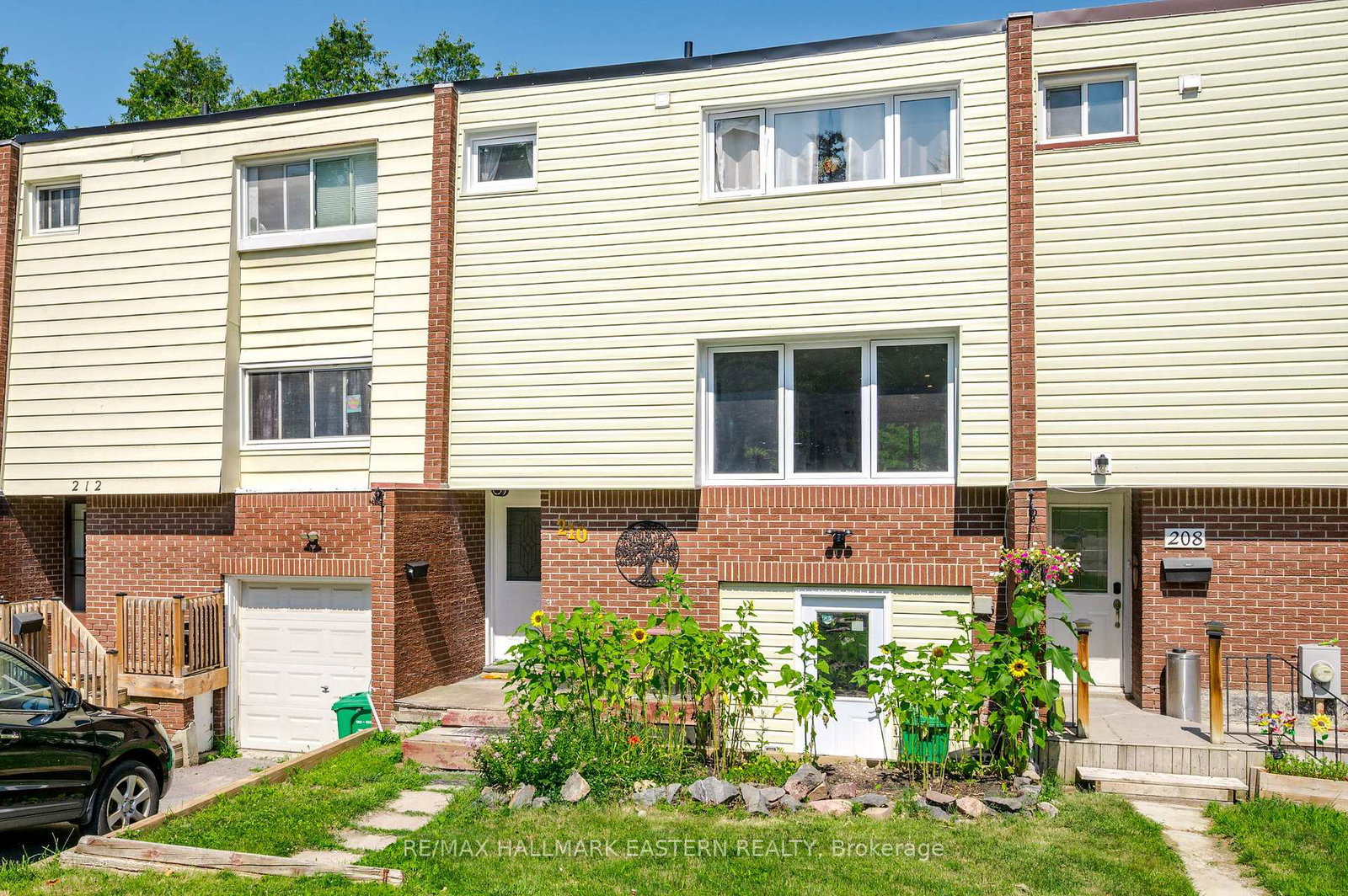 210-maxwell-avenue-peterborough-ontario-x13588962