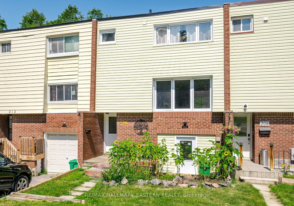 210-maxwell-avenue-peterborough-ontario-x13588962