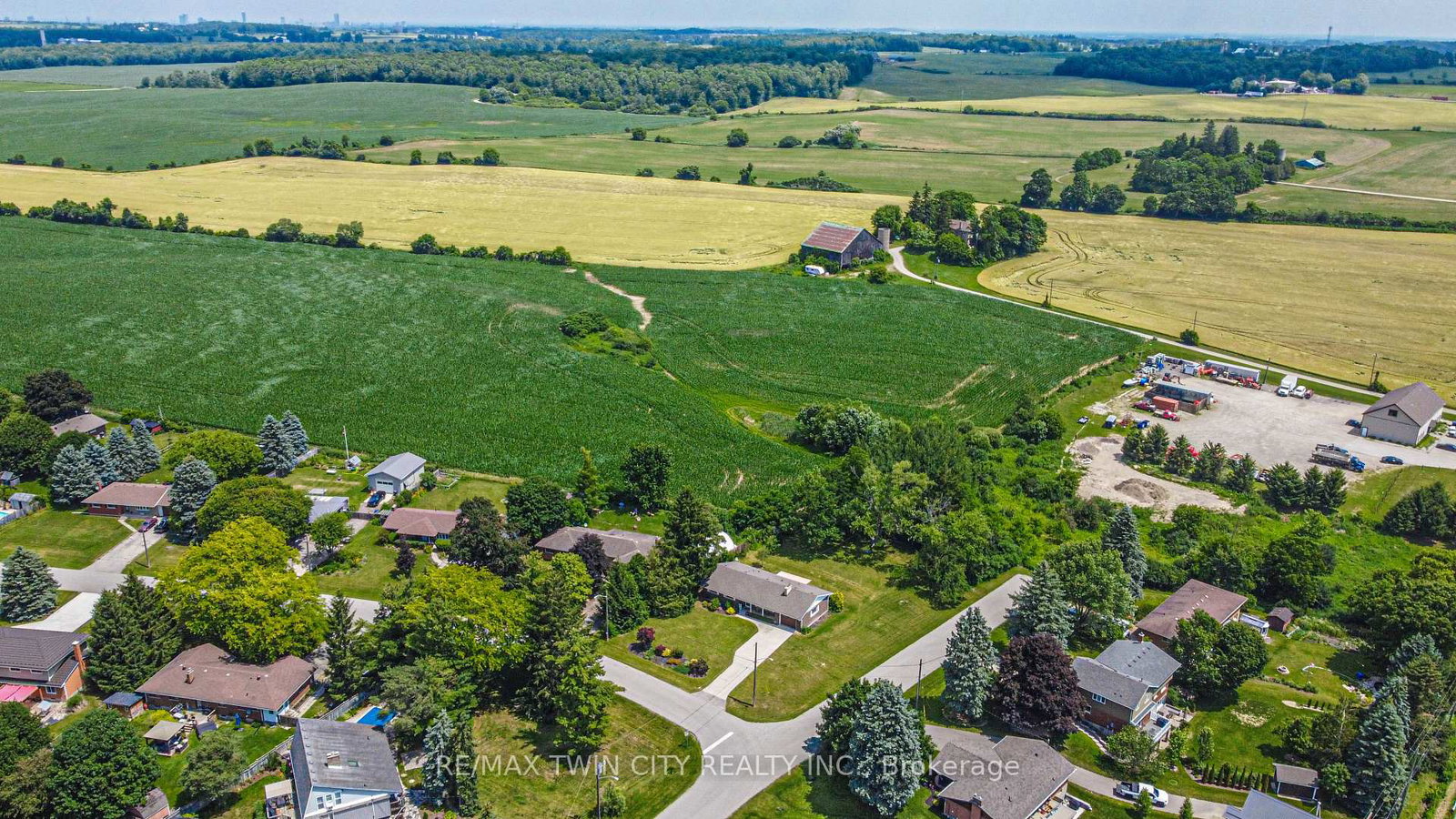 11-beechim-drive-wilmot-ontario-x13589222